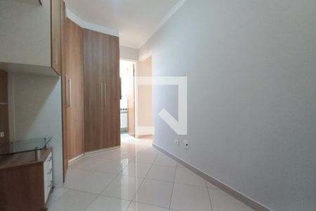 Apartamento à venda com 74m², 3 quartos e 2 vagasQuarto 3 - Suíte