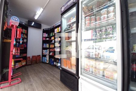 Apartamento à venda com 74m², 3 quartos e 2 vagasÁrea comum - Mercado