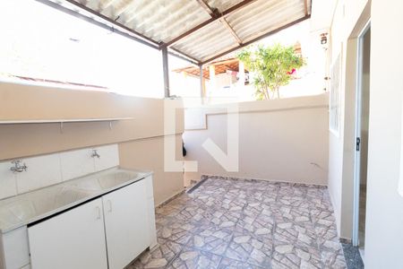 Casa para alugar com 49m², 2 quartos e sem vagaÁrea Externa