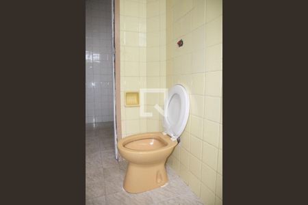 Banheiro de casa à venda com 2 quartos, 100m² em Jardim Brasil (zona Norte), São Paulo