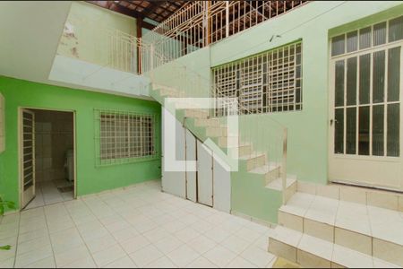 Casa para alugar com 560m², 3 quartos e 3 vagas Casa para alugar com 560m², 3 quartos e 3 vagasQuintal