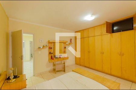 Casa para alugar com 560m², 3 quartos e 3 vagas Casa para alugar com 560m², 3 quartos e 3 vagasSuíte