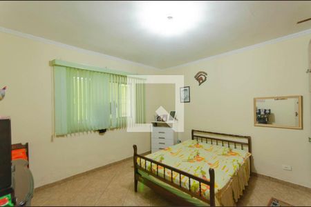 Casa para alugar com 560m², 3 quartos e 3 vagas Casa para alugar com 560m², 3 quartos e 3 vagasQuarto 2