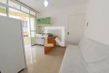 Sala e cozinha de apartamento para alugar com 1 quarto, 50m² em Canasvieiras, Florianópolis