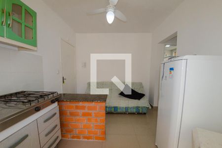 Sala e cozinha de apartamento para alugar com 1 quarto, 50m² em Canasvieiras, Florianópolis