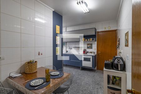 Apartamento à venda com 111m², 3 quartos e 2 vagasCozinha