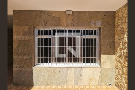 Casa à venda com 200m², 4 quartos e 3 vagasGaragem / Janela da Sala