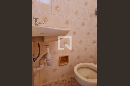 Casa à venda com 200m², 4 quartos e 3 vagasArea de Serviço