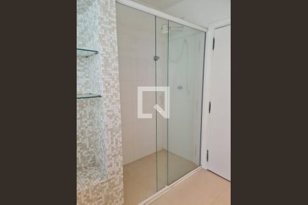 Casa à venda com 200m², 4 quartos e 3 vagasBanheiro social 01