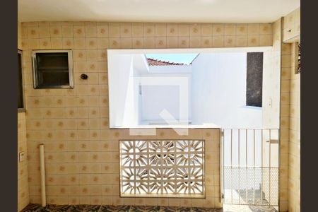 Casa à venda com 200m², 4 quartos e 3 vagasArea de Serviço Portão acesso ao Quintal