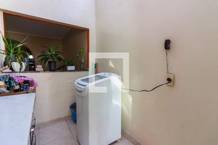 Casa à venda com 152m², 3 quartos e 1 vaga Casa à venda com 152m², 3 quartos e 1 vagaArea de Serviço