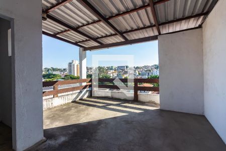 Casa à venda com 152m², 3 quartos e 1 vaga Casa à venda com 152m², 3 quartos e 1 vagaCobertura