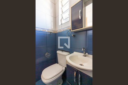 Casa à venda com 152m², 3 quartos e 1 vaga Casa à venda com 152m², 3 quartos e 1 vagaBanheiro