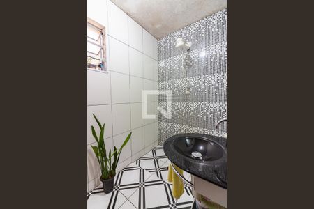 Casa à venda com 152m², 3 quartos e 1 vaga Casa à venda com 152m², 3 quartos e 1 vagaBanheiro