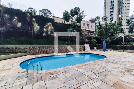 Apartamento à venda com 213m², 2 quartos e 4 vagasÁrea Comum - Piscina