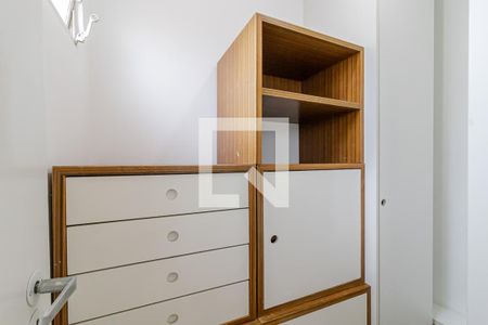 Apartamento para alugar com 72m², 2 quartos e 2 vagasÁrea de Serviço