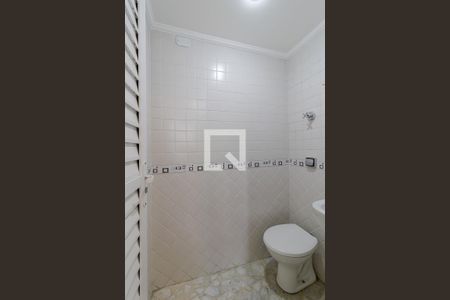 Apartamento para alugar com 72m², 2 quartos e 2 vagasBanheiro de Serviço