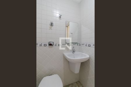 Apartamento para alugar com 72m², 2 quartos e 2 vagasBanheiro de Serviço