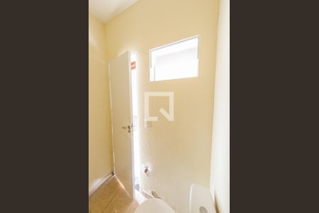 Casa à venda com 137m², 3 quartos e 2 vagasBanheiro 