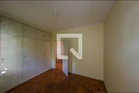 Casa à venda com 137m², 3 quartos e 2 vagasQuarto