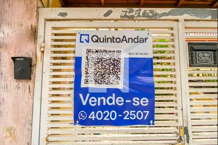 Casa à venda com 287m², 3 quartos e 4 vagas Casa à venda com 287m², 3 quartos e 4 vagasPlaca Instalada na Fachada