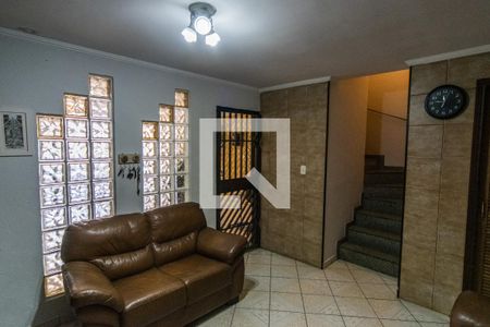 Casa à venda com 200m², 3 quartos e 3 vagasSala