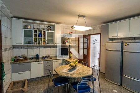 Casa à venda com 200m², 3 quartos e 3 vagasCozinha