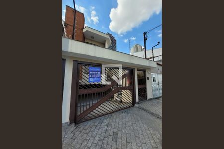 Casa à venda com 200m², 3 quartos e 3 vagasFachada