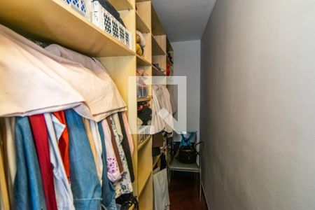 Casa à venda com 200m², 3 quartos e 3 vagasCloset