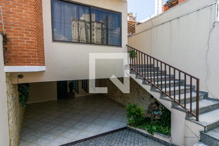Casa à venda com 200m², 3 quartos e 3 vagasFachada