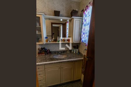 Casa à venda com 200m², 3 quartos e 3 vagasBanheiro da Suíte