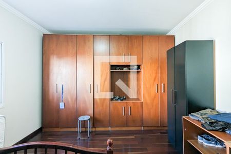 Casa à venda com 350m², 4 quartos e 2 vagasQuarto da suíte 1