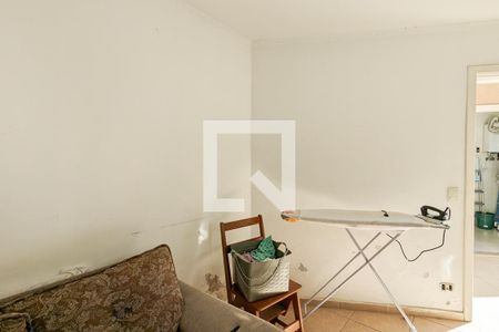 Casa à venda com 350m², 4 quartos e 2 vagasQuarto de serviço