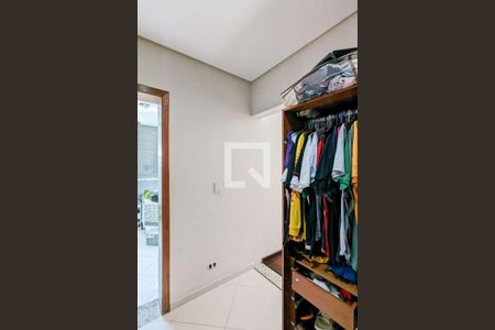 Casa à venda com 350m², 4 quartos e 2 vagasCloset da suíte 3