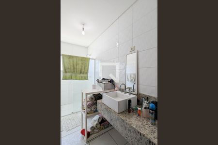 Casa à venda com 350m², 4 quartos e 2 vagasBanheiro da suíte 1