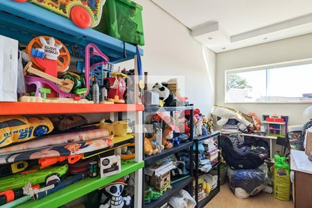 Casa à venda com 350m², 4 quartos e 2 vagasQuarto 2