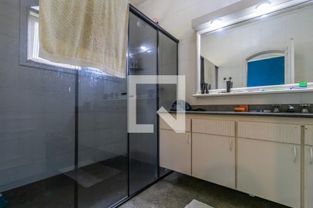 Casa de condomínio à venda com 360m², 4 quartos e 6 vagasBanheiro da Suíte 2