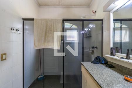 Casa de condomínio à venda com 360m², 4 quartos e 6 vagasBanheiro da Suíte 2