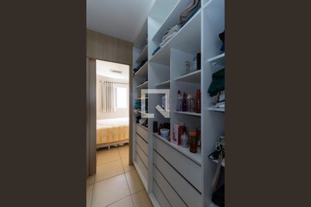 Apartamento à venda com 82m², 3 quartos e 2 vagasCloset da suíte