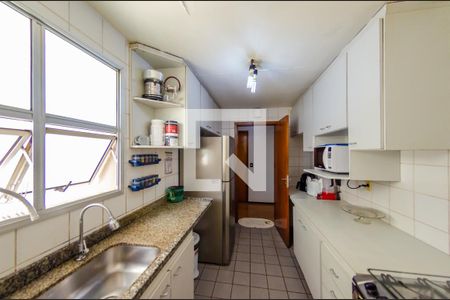 Apartamento à venda com 236m², 3 quartos e 2 vagasCozinha