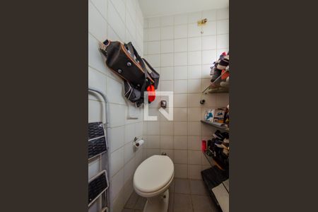 Apartamento à venda com 236m², 3 quartos e 2 vagasBanheiro de Serviço