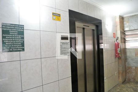 Elevador de apartamento para alugar com 1 quarto, 38m² em Aviação, Praia Grande