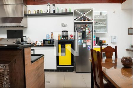 Casa à venda com 460m², 4 quartos e 4 vagas Casa à venda com 460m², 4 quartos e 4 vagasÁrea de lazer