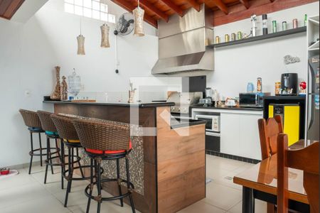 Casa à venda com 460m², 4 quartos e 4 vagas Casa à venda com 460m², 4 quartos e 4 vagasÁrea de lazer