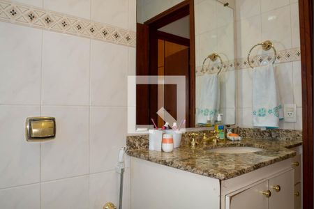 Casa à venda com 460m², 4 quartos e 4 vagas Casa à venda com 460m², 4 quartos e 4 vagasBanheiro Quarto 1
