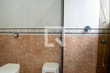 Casa à venda com 460m², 4 quartos e 4 vagas Casa à venda com 460m², 4 quartos e 4 vagasBanheiro Quarto 2