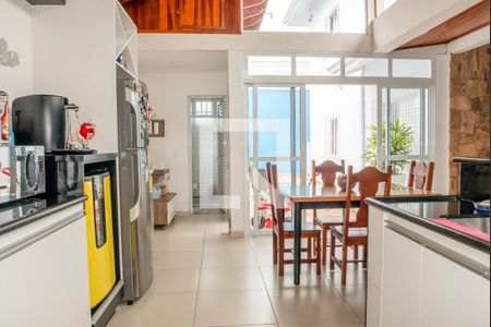 Casa à venda com 460m², 4 quartos e 4 vagas Casa à venda com 460m², 4 quartos e 4 vagasÁrea de lazer