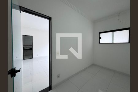 Suíte 1 - Closet de casa de condomínio para alugar com 4 quartos, 350m² em Vargem Pequena, Rio de Janeiro