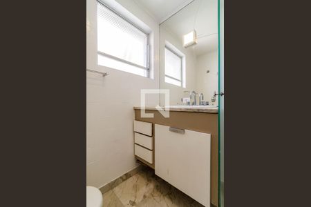 Apartamento à venda com 196m², 3 quartos e 2 vagas Apartamento à venda com 196m², 3 quartos e 2 vagasBanheiro