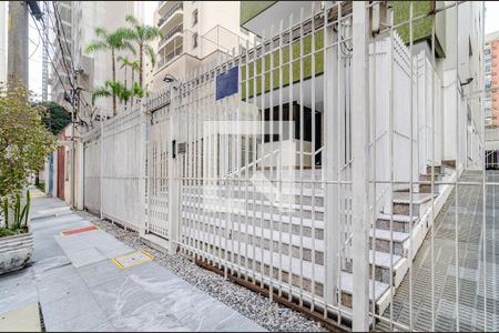 Apartamento à venda com 196m², 3 quartos e 2 vagas Apartamento à venda com 196m², 3 quartos e 2 vagasFachada